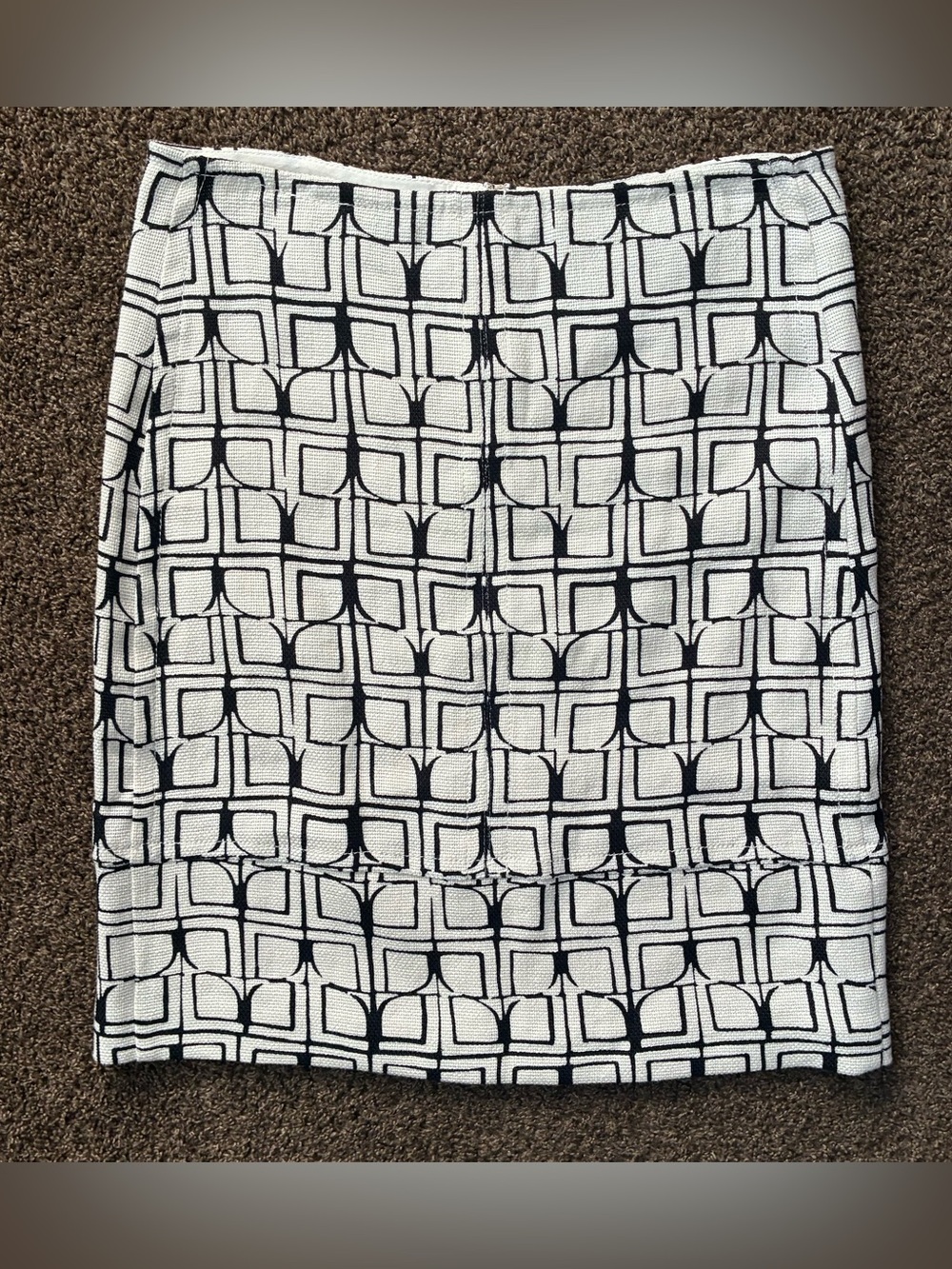 'S Max Mara White and Black Graphic Pattern Pencil Skirt, Size Medium/Large